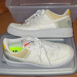 Air Force 1 Crater GS 'Move To Zero - White Orange' women 8 or big kids 6.5